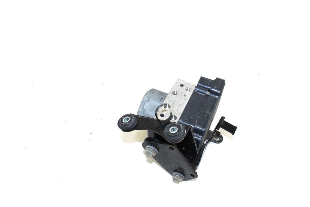 17-18 Suzuki DL1000 Vstom 1000XT Abs Control Module Pump