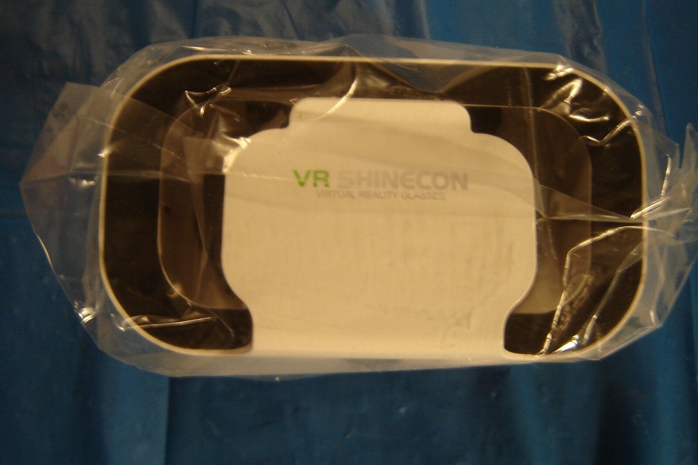 VIRTUAL REALITY GLASSES PORTABLE 3D FOR ANDROID OR iPHONE