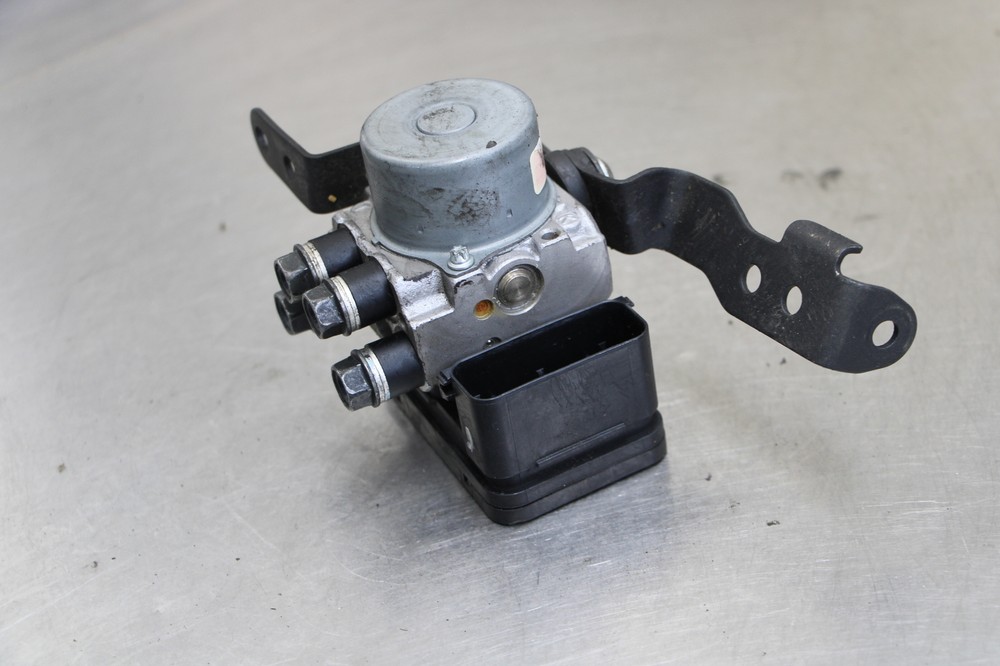 18-23 KAWASAKI NINJA 400 ABS PUMP UNIT MODULE