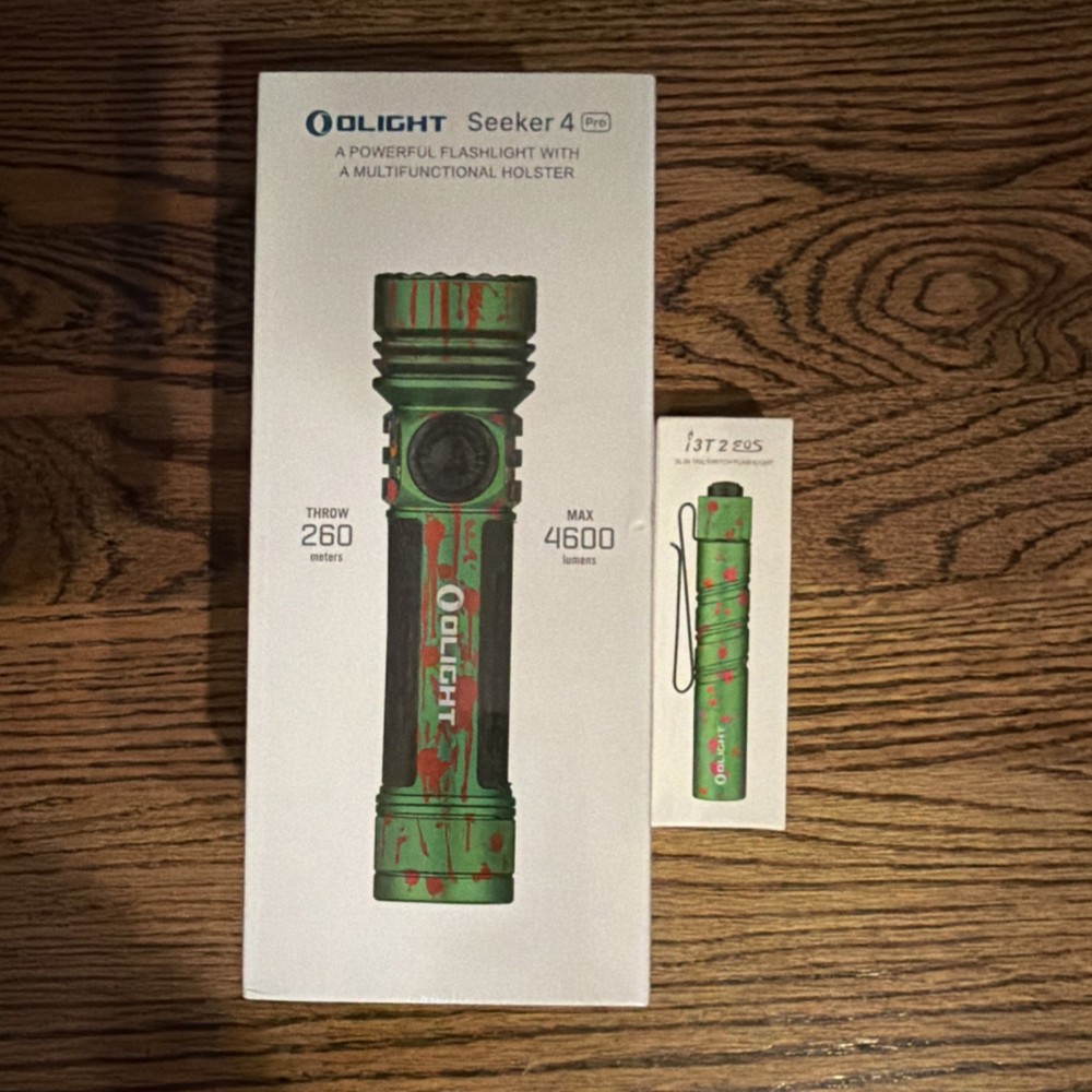 Olight Zombie Bundle - Seeker 4 Pro & I3T EOS