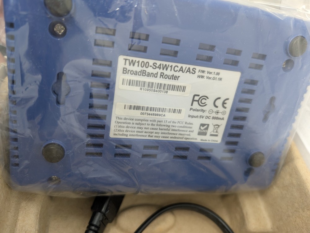 TRENDnet TW100-S4W1CA/AS BroadBand Router