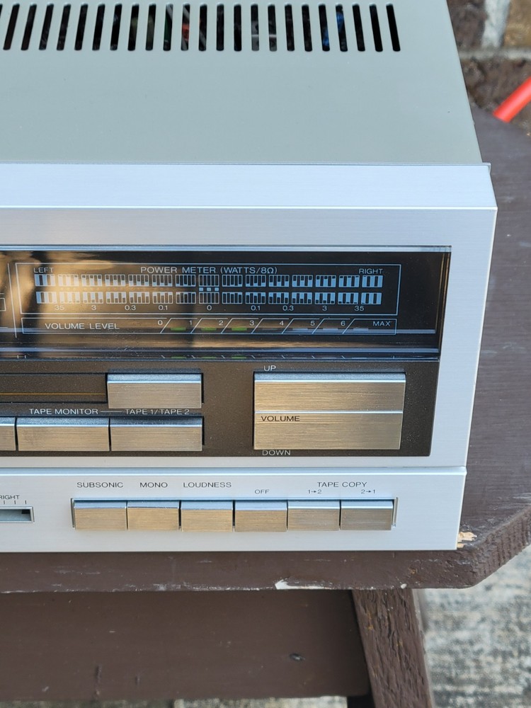 Ultrx R35 receiver by Sanyo, Working