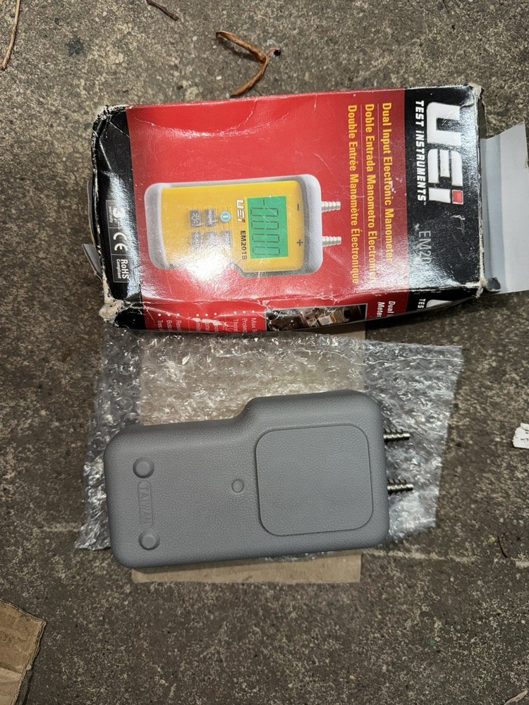 UEi Test Instruments EM201B Dual Input Differential Manometer