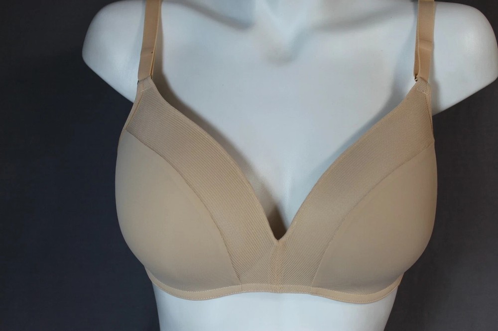 LIVELY Wireless Lined J-hook on back Plunge Bra size 34C