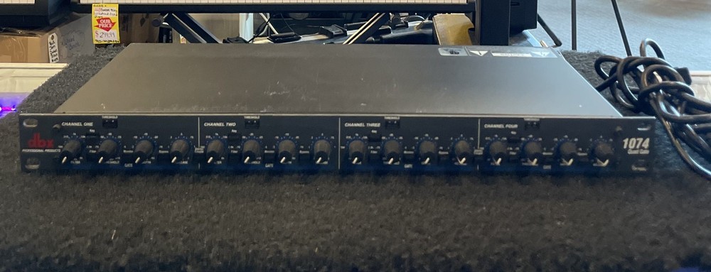 DBX 1074 Quad Noise Gate Dynamic Processor Rack Effect Unit w/ IEC Power Cable