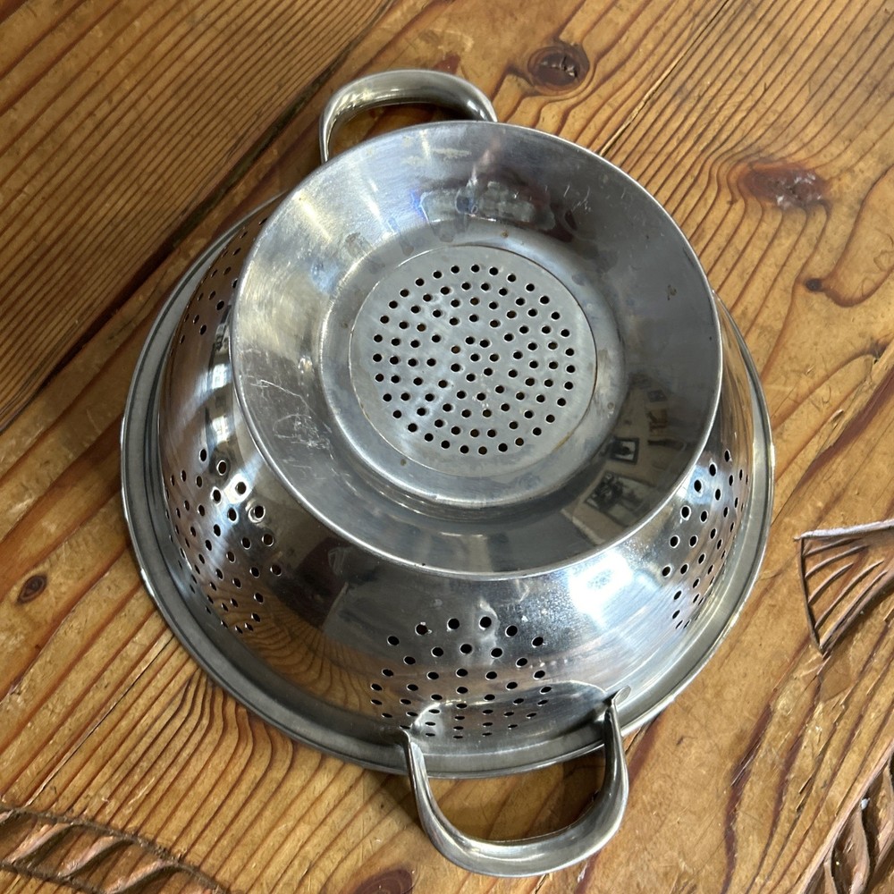 Colander/Strainer Aluminum 11" Diameter Footed W/Handles