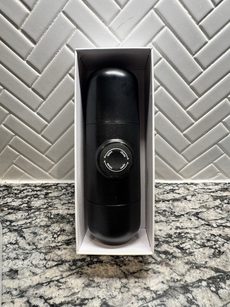 Portable Manual Espresso Machine for Ground Coffee Black