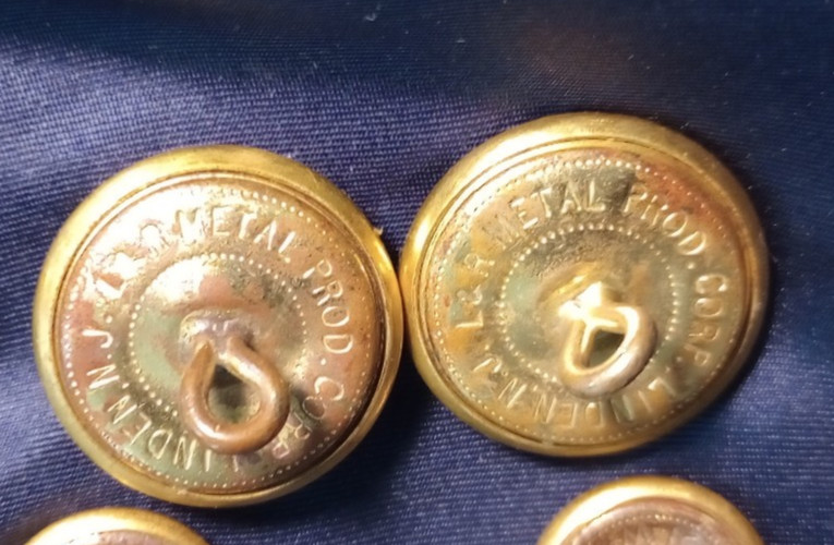 Vietnam US Army dress button set