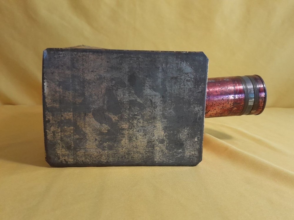 1885 RARE ANTIQUE MAGIC LANTERN PROJECTOR MEDAILLON LAPIERRE POLYCHROME 14”