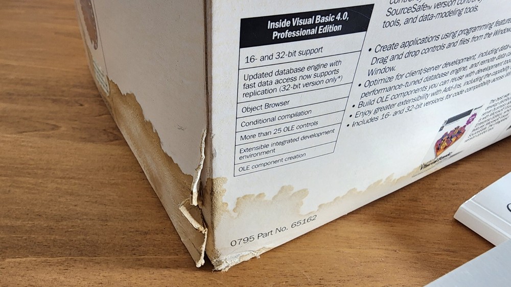 Microsoft Visual Basic Professional Edition 4.0 W/CD Key Windows 95 VB4 Pro