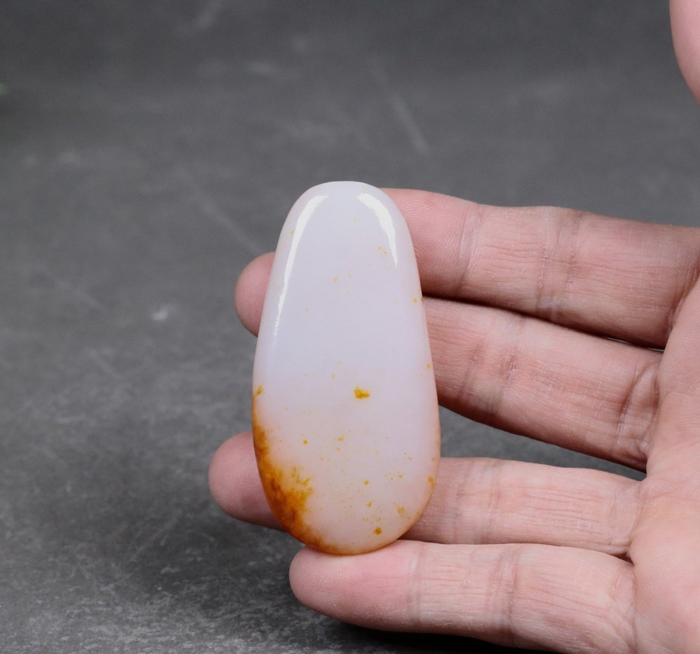 Certified 100% Hetian jade(Nephrite) Raw stone 和田玉聚黄皮籽料原石 41G