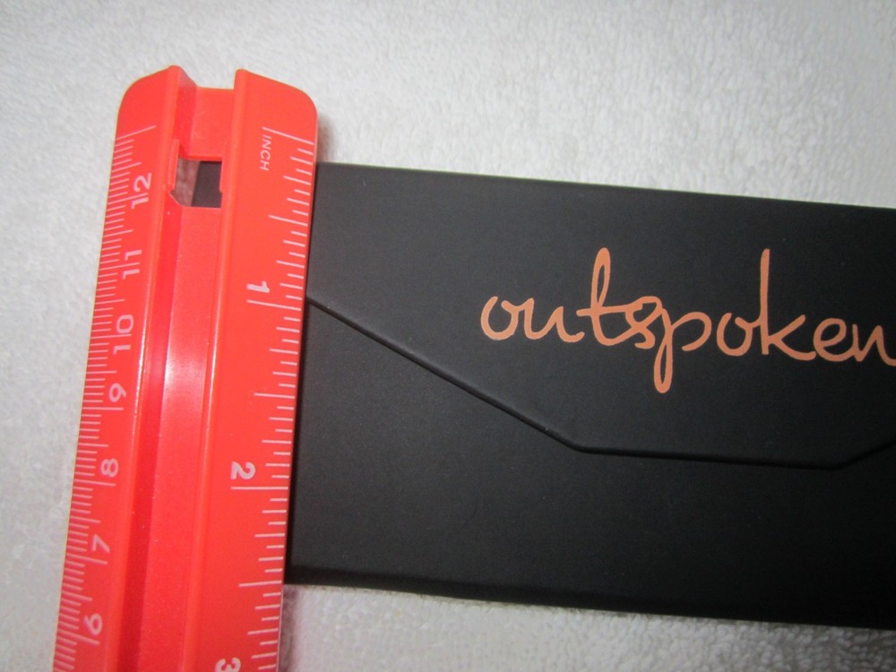 OUTSPOKEN Eyeglasses Case W Magnetic Closure