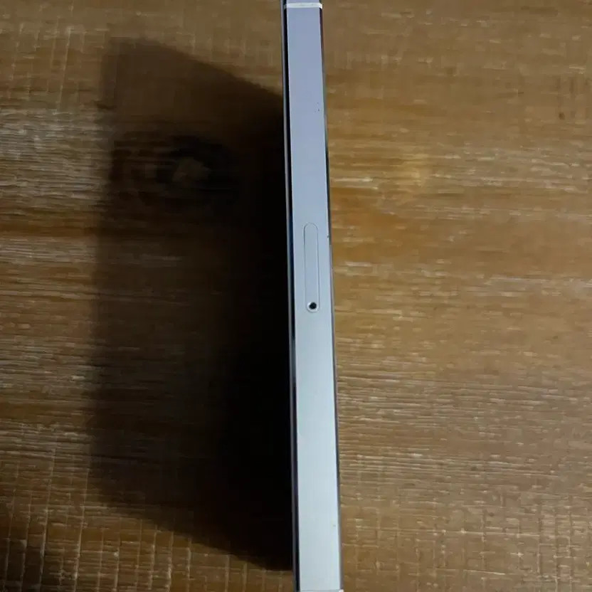 iPhone 5s 16GB Silver - Heavily Used, Screen & Speaker Issues
