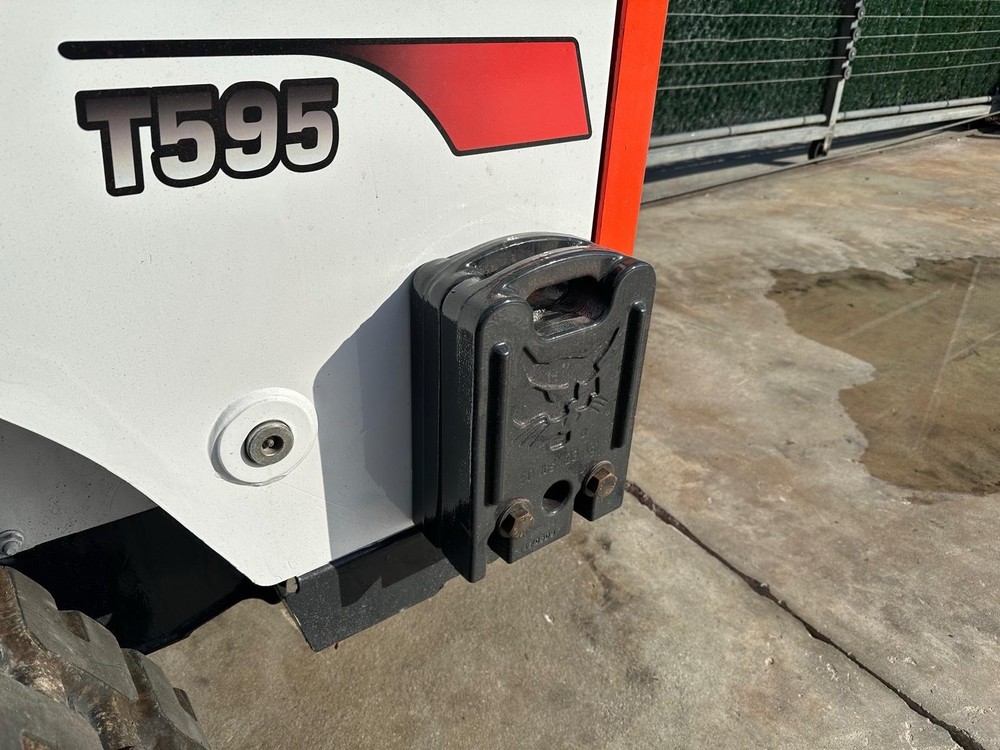 2019 BOBCAT T595 OPEN CAB - STANDARD CONTROLS- NO DEF- NEW TRACKS