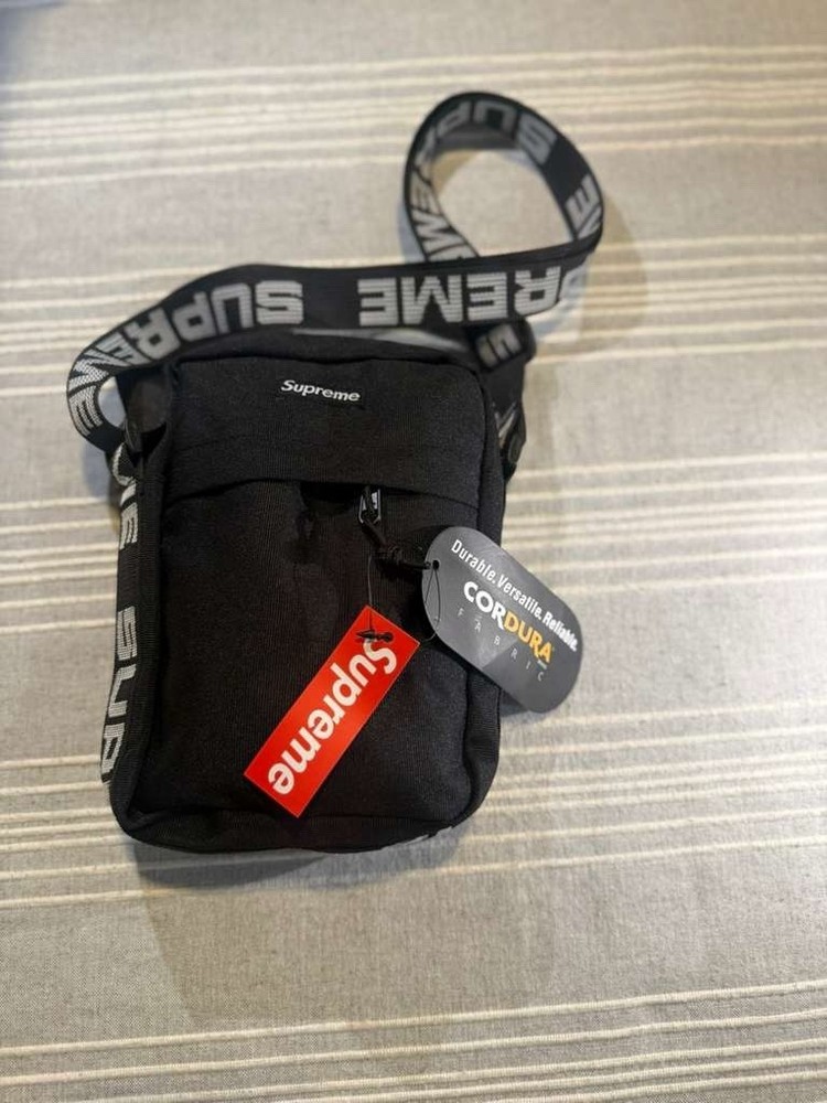 Supreme SS18 Shoulder Bag - Black