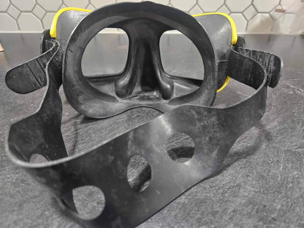 Vintage Mares Santiago Dive Mask With Original Box