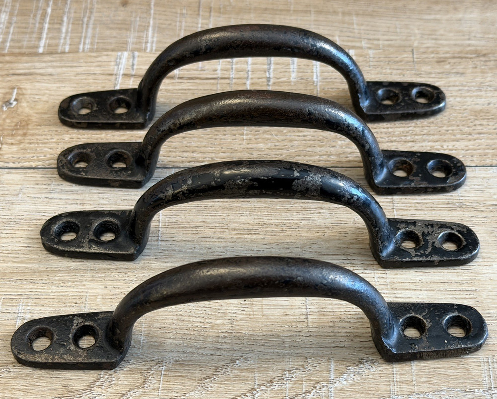 X4 VINTAGE IRON PULL HANDLES RUSTIC D HANDLES