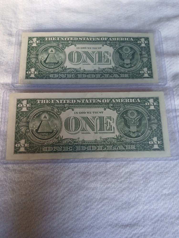 2021 X2 $1 Dollar Bills Ink Smear Errors From The Same Strap.