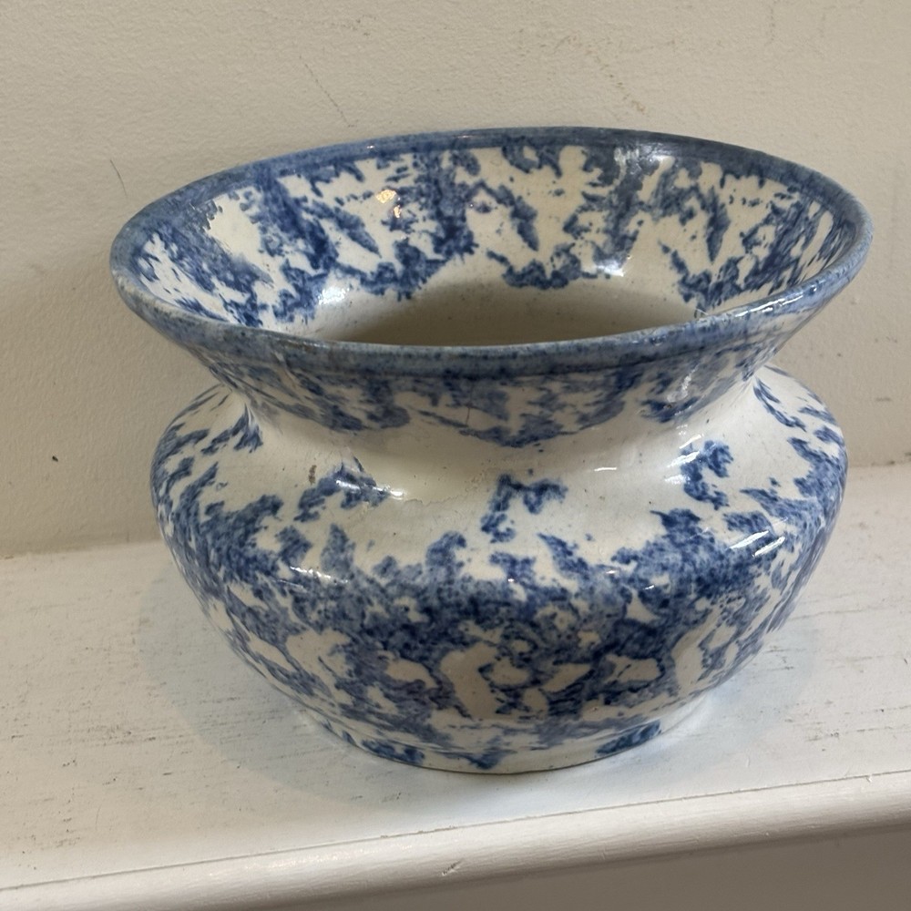 Vintage Blue on White Sponge Ware Spittoon Cuspidor 7.5” Diameter, 5” Tall