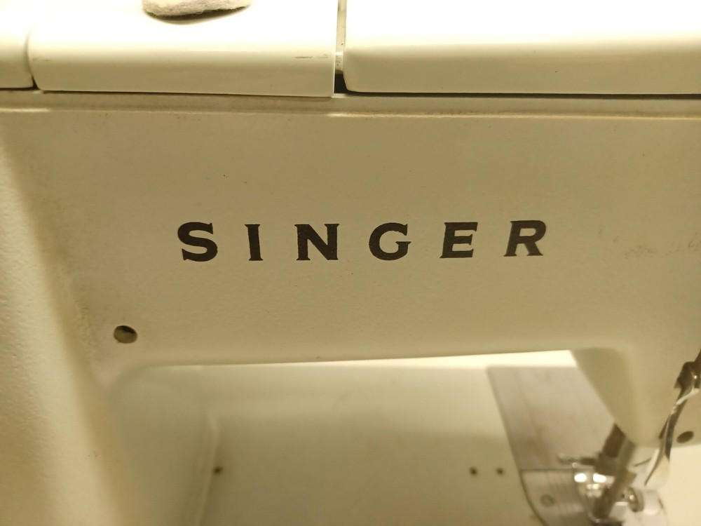 Singer Sewing Machine Zig Zag Model 478 Working