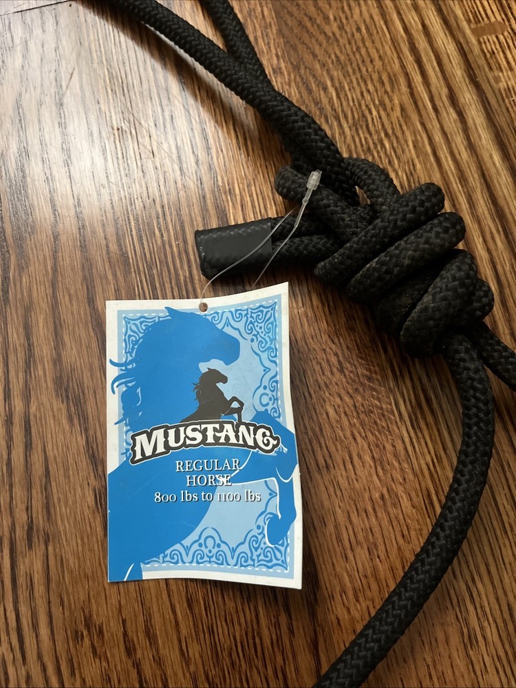 Mustang Solid Nose Rope Halter- Lime Green- Average Horse Size