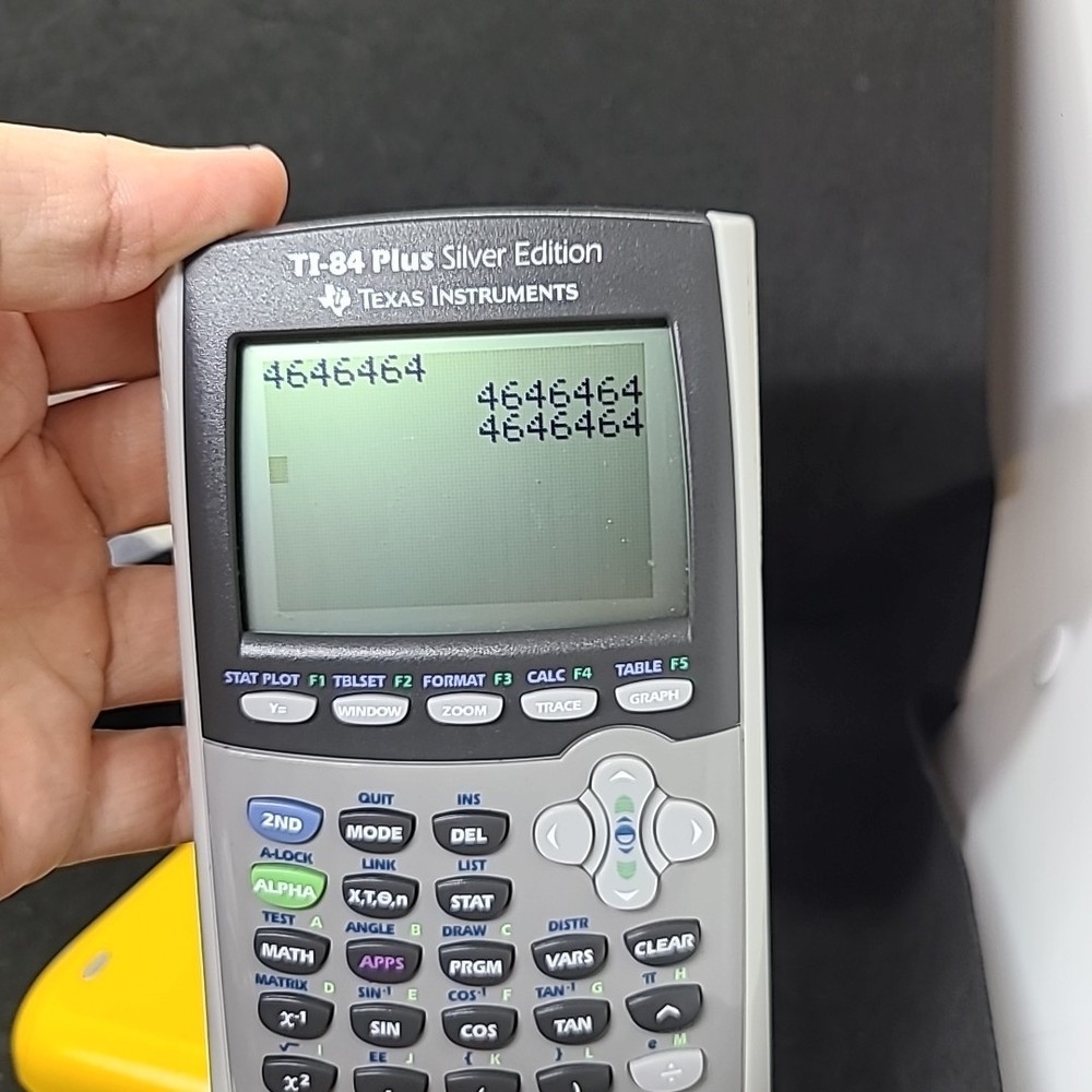 TI-84 Plus Silver Edition Graphing Calculator-With Covers -Tested & Working #99