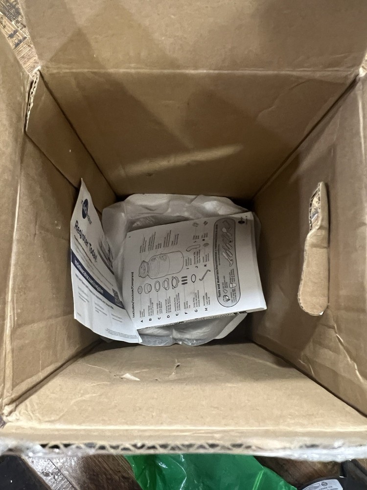 1/2 HP Bager 5 Insinkerator Food disposal