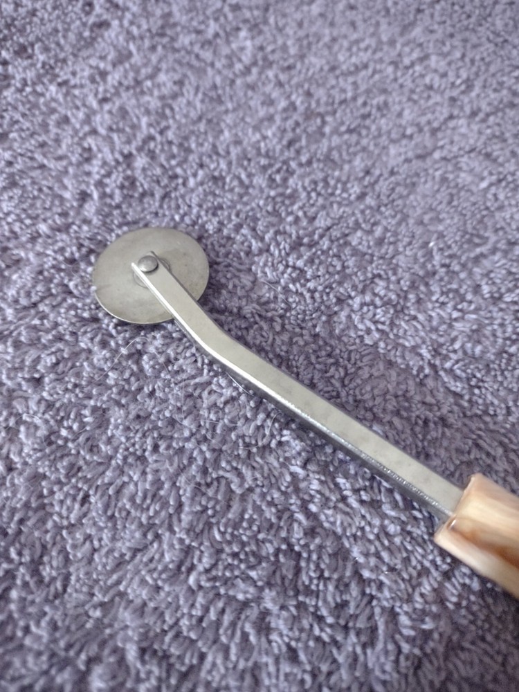 Vintage Dritz Tracing Wheel Bakelite Butterscotch Handle Sewing Pattern Tool 6”