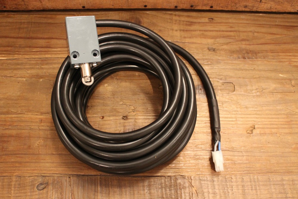 X-Axis Home 122" Limit Switch VF0/1/2/3/4 as Compared to Haas® 32-2050 / 93-2618
