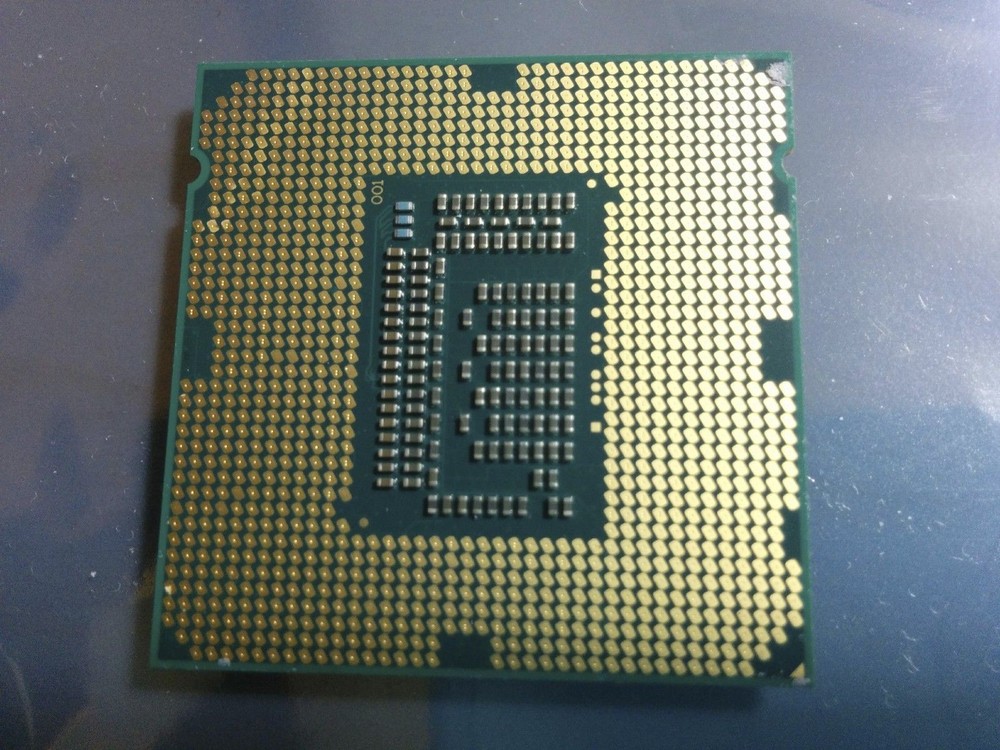 CPU Intel Xeon E3-1260L Low-Power 2.4 GHz Quad-Core LGA1155 45W Processor CPU