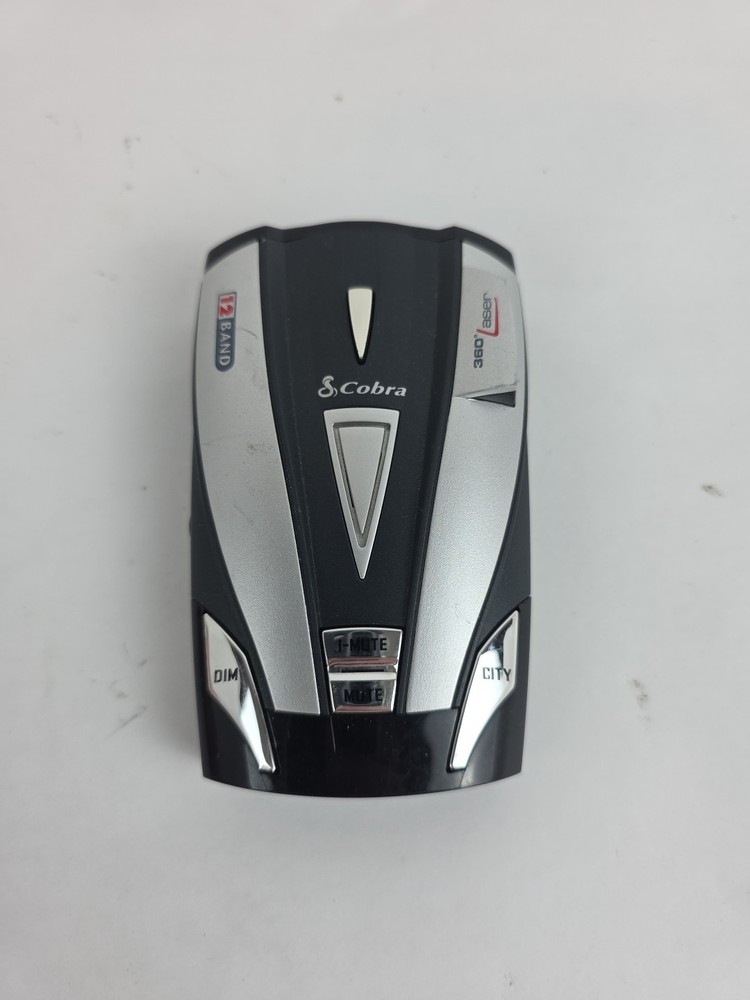 Cobra XRS 9330 Radar Detector