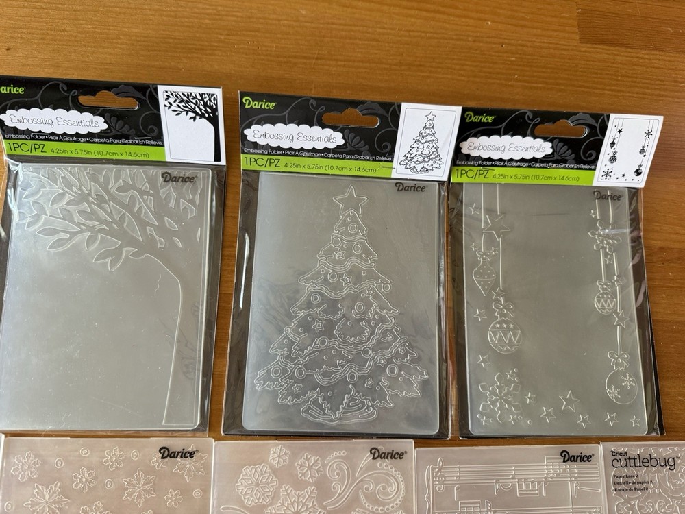 Darice Cricut Cuttlebug Embossing Essentials Folders Christmas Tree Snowflakes …