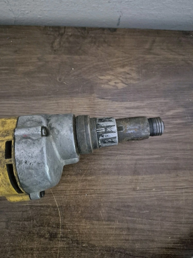DeWalt DW268 Corded Variable Speed Reversing Versa-Clutch Screwdriver
