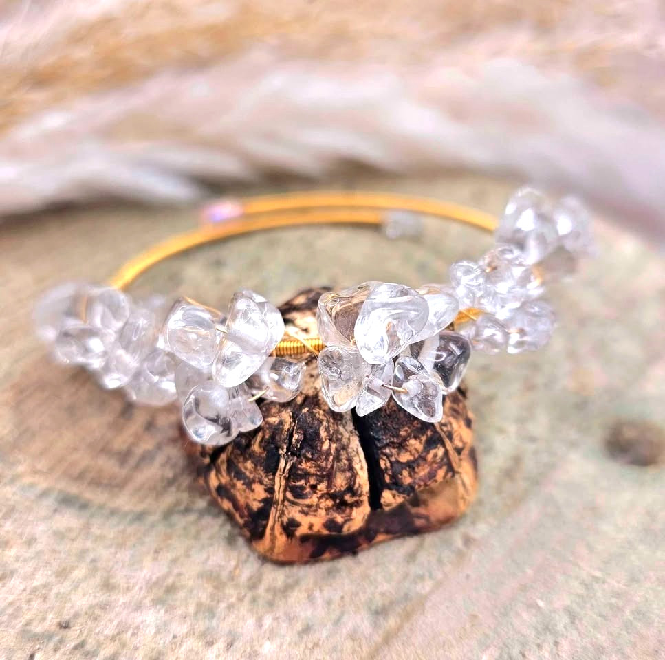 Nature Crystal Chips Flowers Bangle