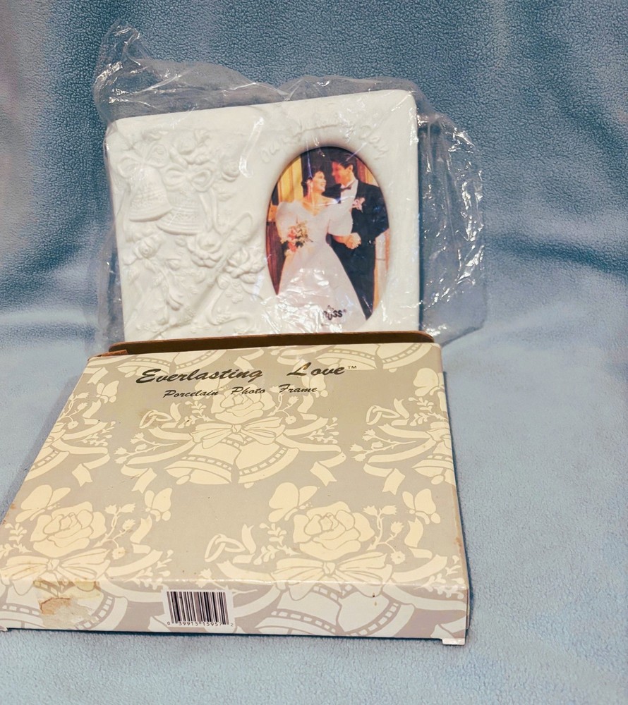 Vintage Russ White Ceramic Wedding Frame, 8x6