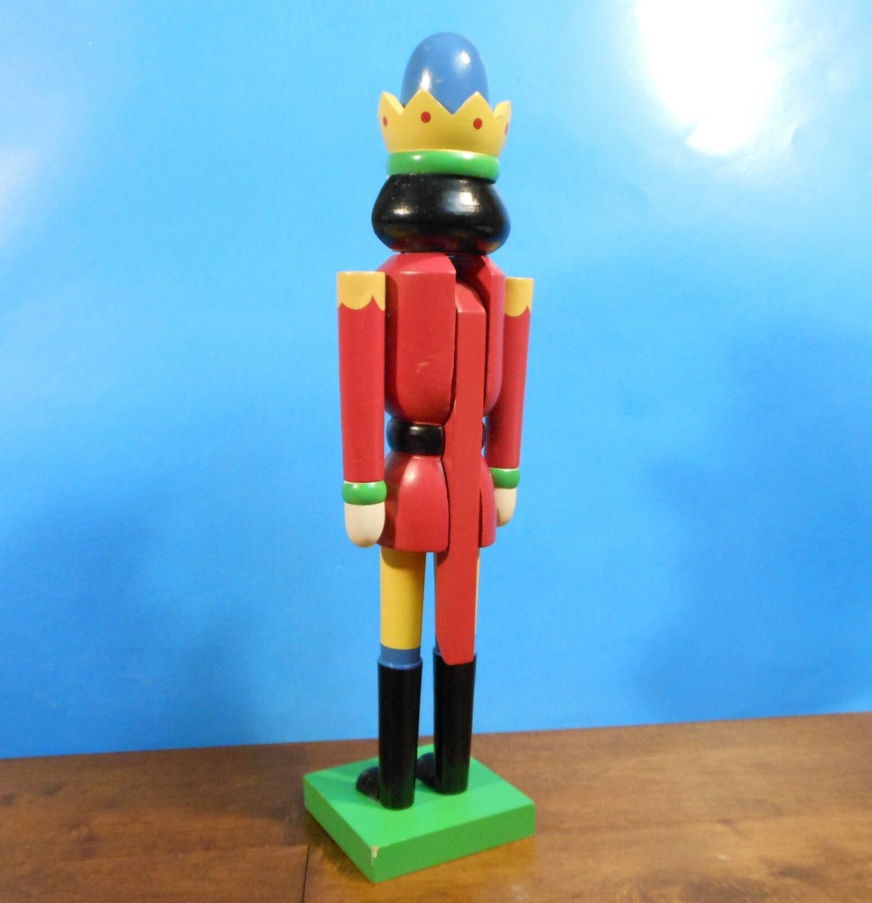 DECORATIVE WOOD NUTCRACKER CHRISTMAS HOLIDAY DECOR 15" TALL