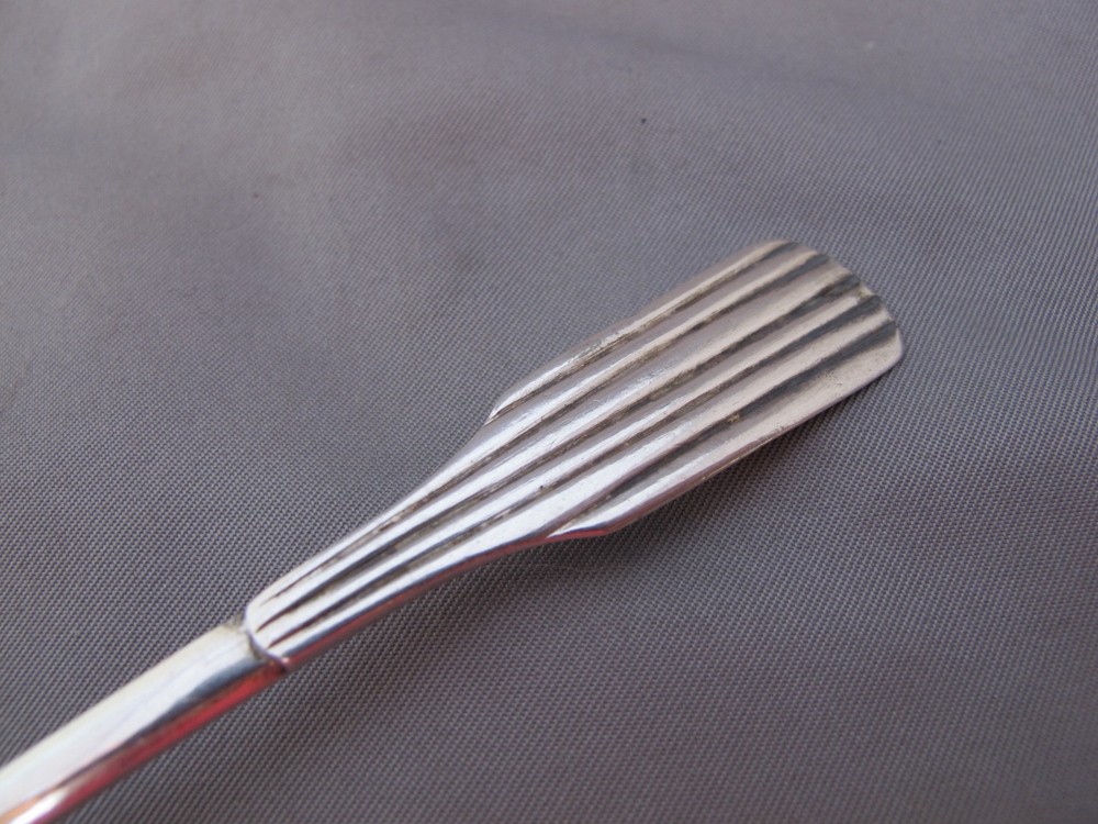 UNUSUAL Antique 19th C Silver MASTER SALT SPOON-Ribbed Fiddle Pattern-No Marks