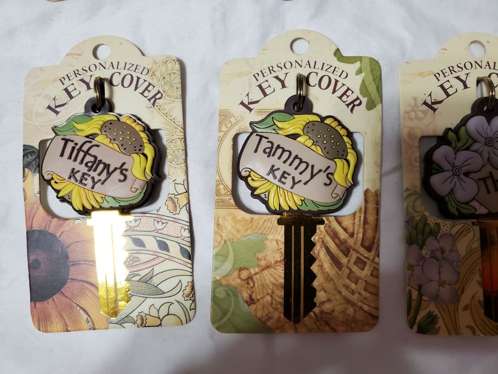 PERSONALIZED KEY COVERS NAMES WITH D & T