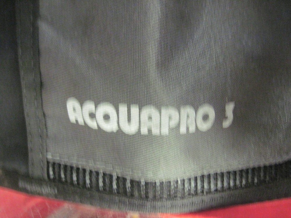 CRESSI-SUB ACQUAPRO 3 Buoyancy Compensator Size: MEDIUM