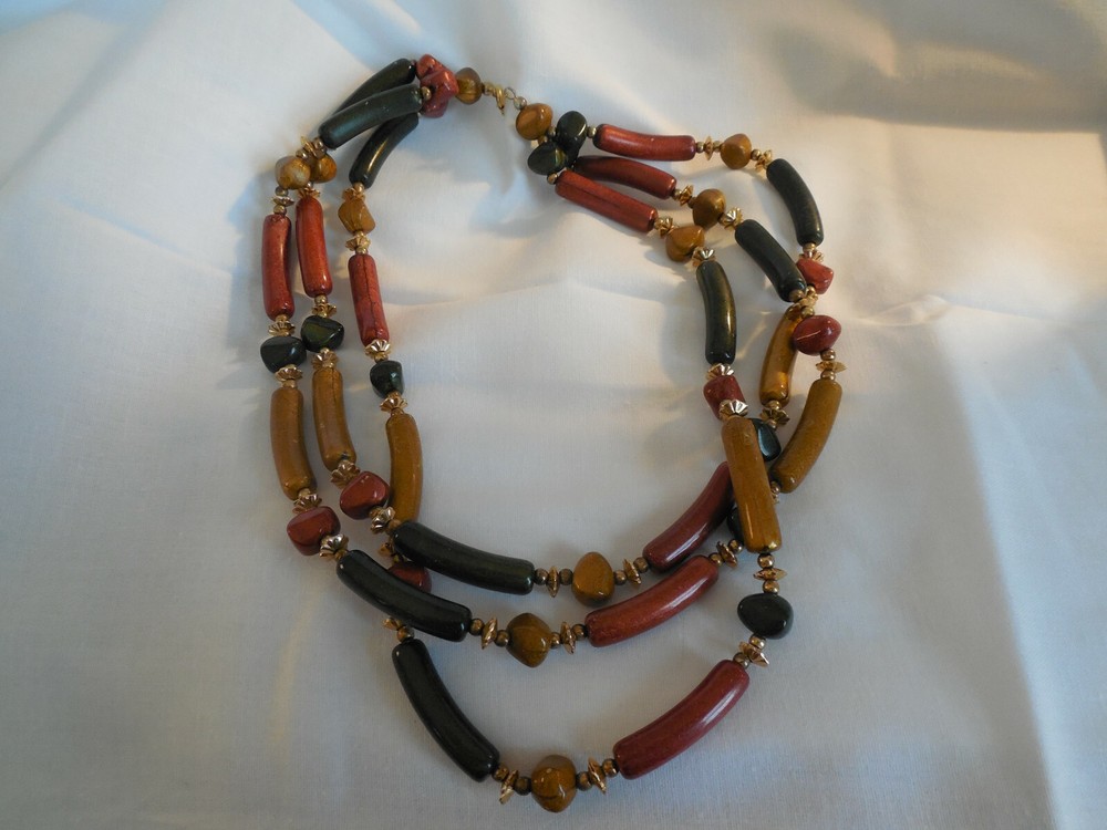 Earth tones three strand plastic beaded necklace 18"