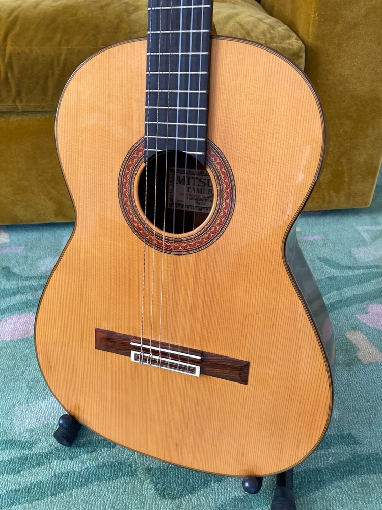 Mitsuru Tamura classical guitar No. 1500 – 1976 – solid wood, signed