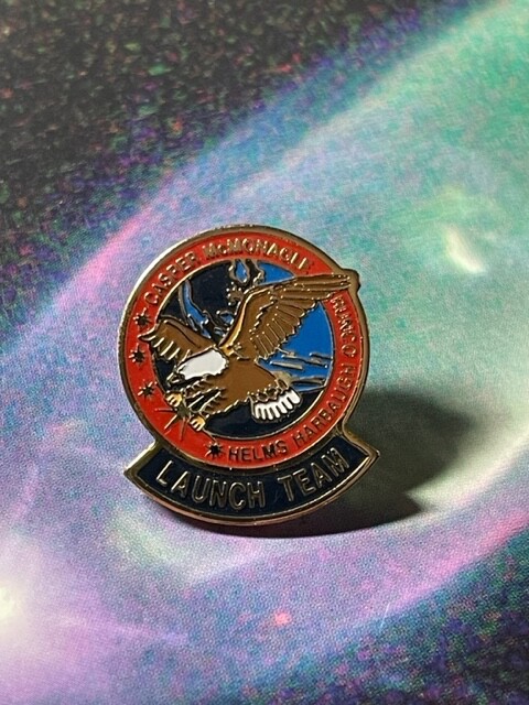 STS-54 SPACE SHUTTLE LAUNCH TEAM PIN BACK  LAPEL PIN