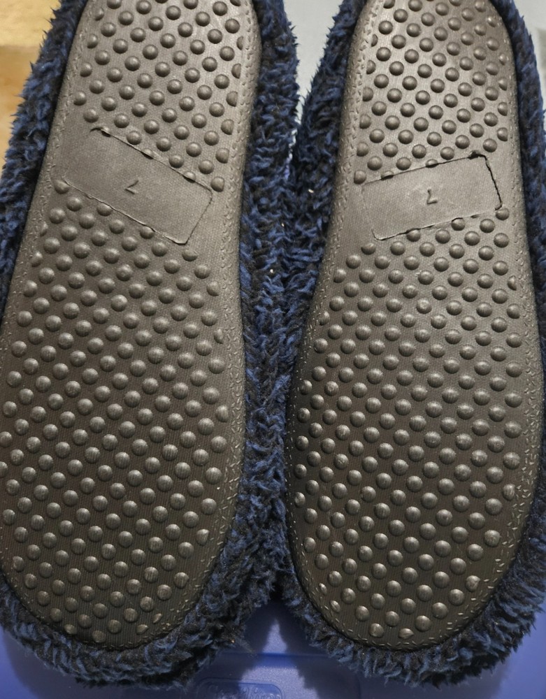 Mem's soft Slipper boots. Size 7