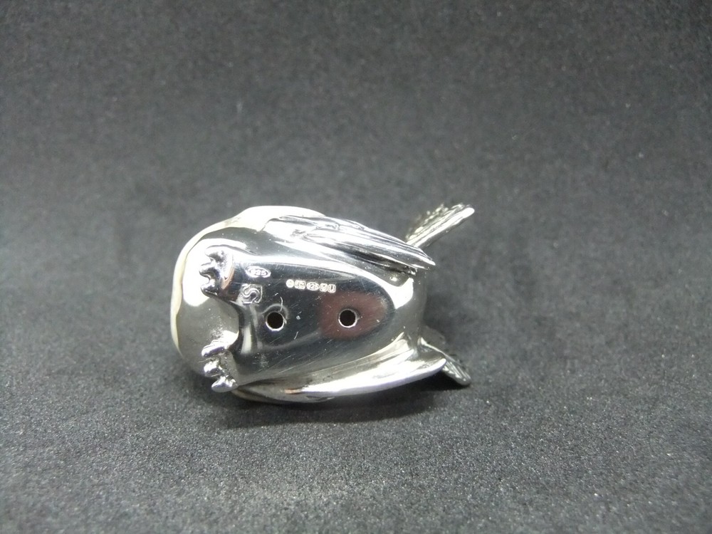 Saturno Solid Sterling 925 Hallmarked Silver & Enamel Miniature Dove Figure