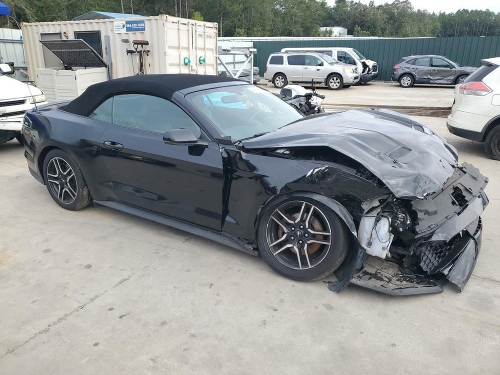 MUSTANG 2019 Glove Box 4926328