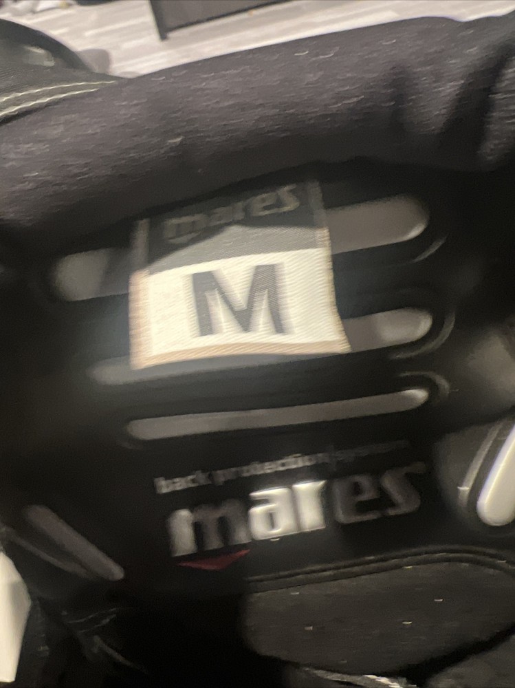 Mares Icon MRS Plus SCUBA BCD Buoyancy Compensator Size Medium