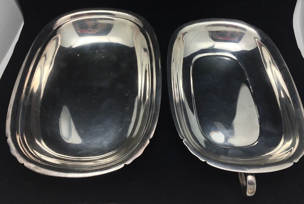 Reed & Barton Mayflower 5002 Oval Covered Silverplate Vegetable Dish dated 1947