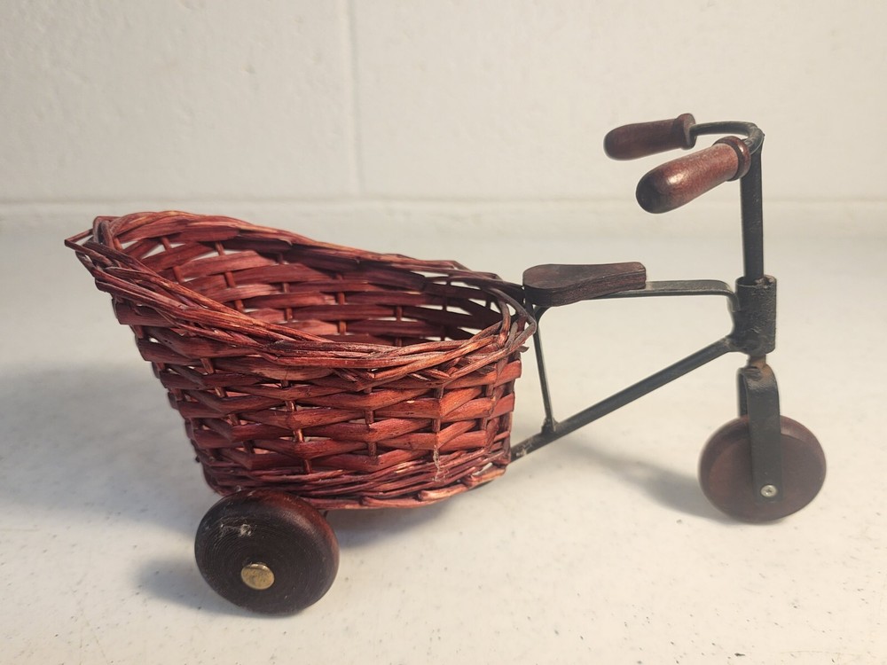 Bicycle Basket Decoration