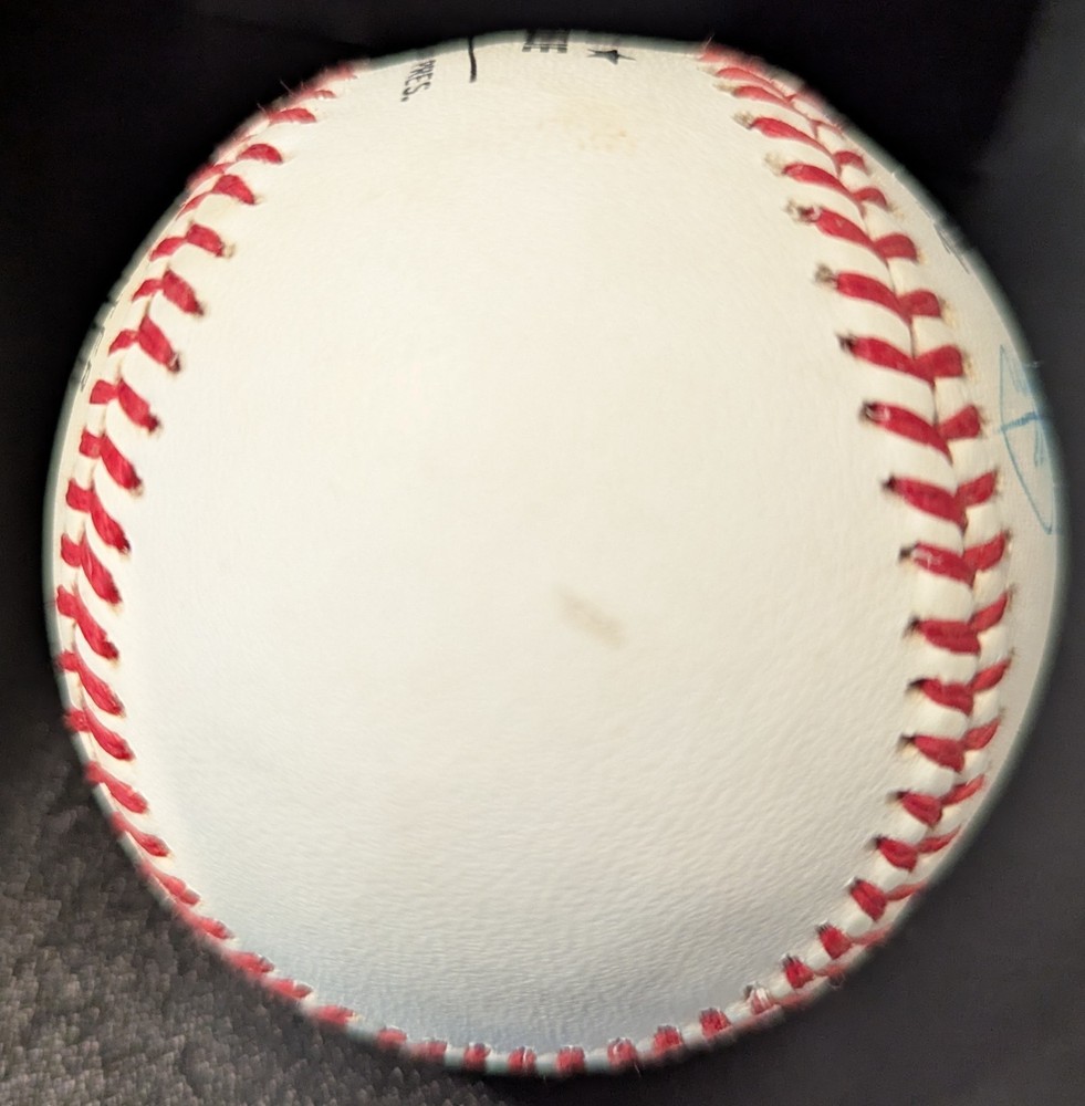 TOM HUTTON Signed ONL Rawlings Baseball Original AUTO Phillies Autograph Ball !