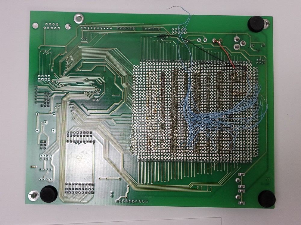 Avnet CoolRunner XPLA3 Evaluation Board w/ Xilinx XCR3256XL